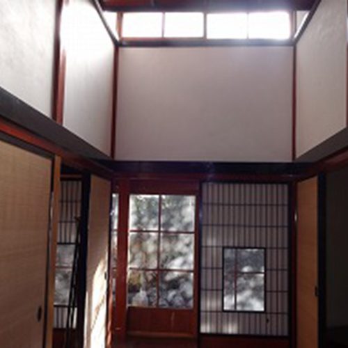 (居間)